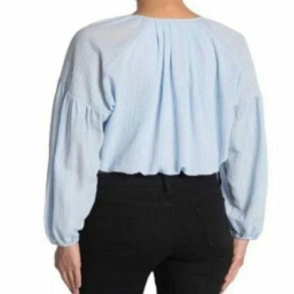 WAYF Blouson Sleeve Bubble Hem Blouse - Size Medium. - Picture 2 of 6